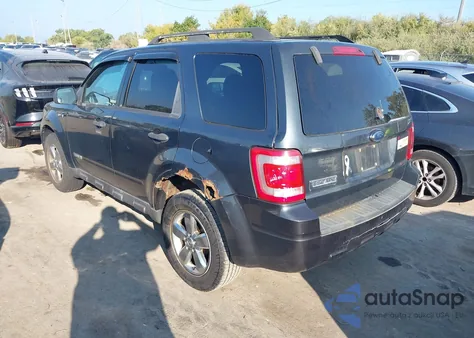 2008 Ford Escape Xlt z USA, uszkodzony, nr VIN 1FMCU03118KD67023